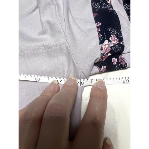 Ultra Flirt Super Soft Pajama Top with Floral Edging Size Medium Purple - Picture 7 of 7